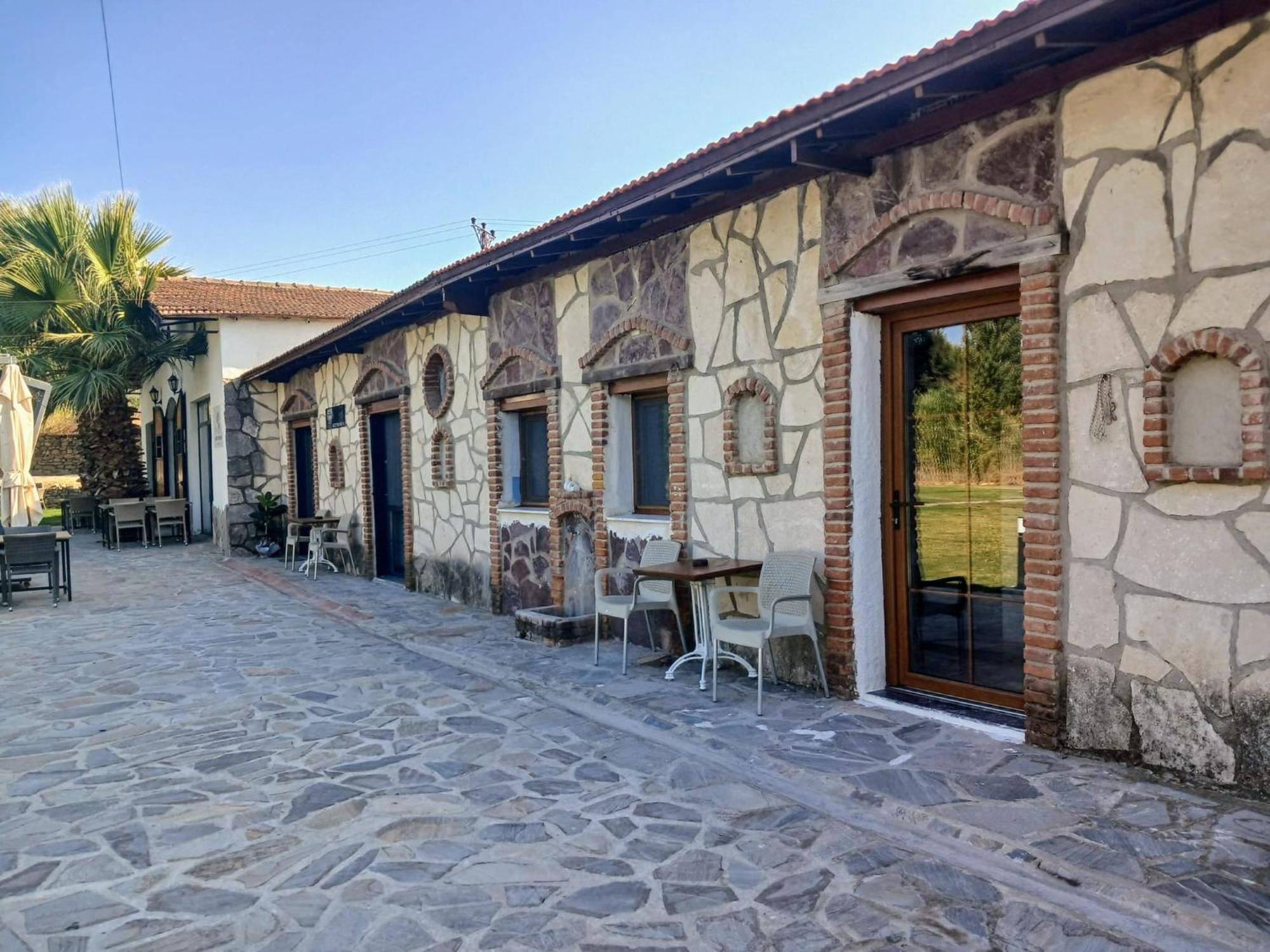 Erdem Ciftligi/ Ephesus Arena Apartment Selçuk Bagian luar foto